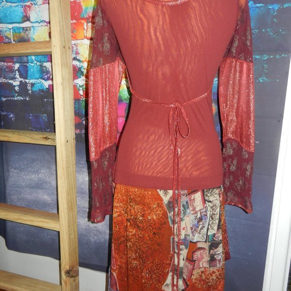 Save the Queen - Picture 2 of 8